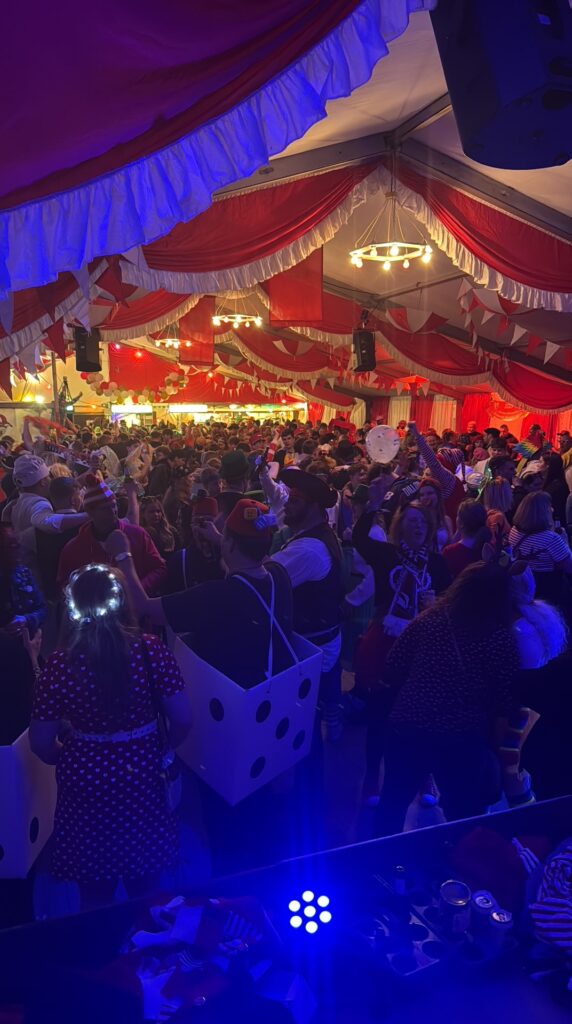 Karneval DJ NRW – Music DJ Chris bringt kölsche Stimmung auf jede Party