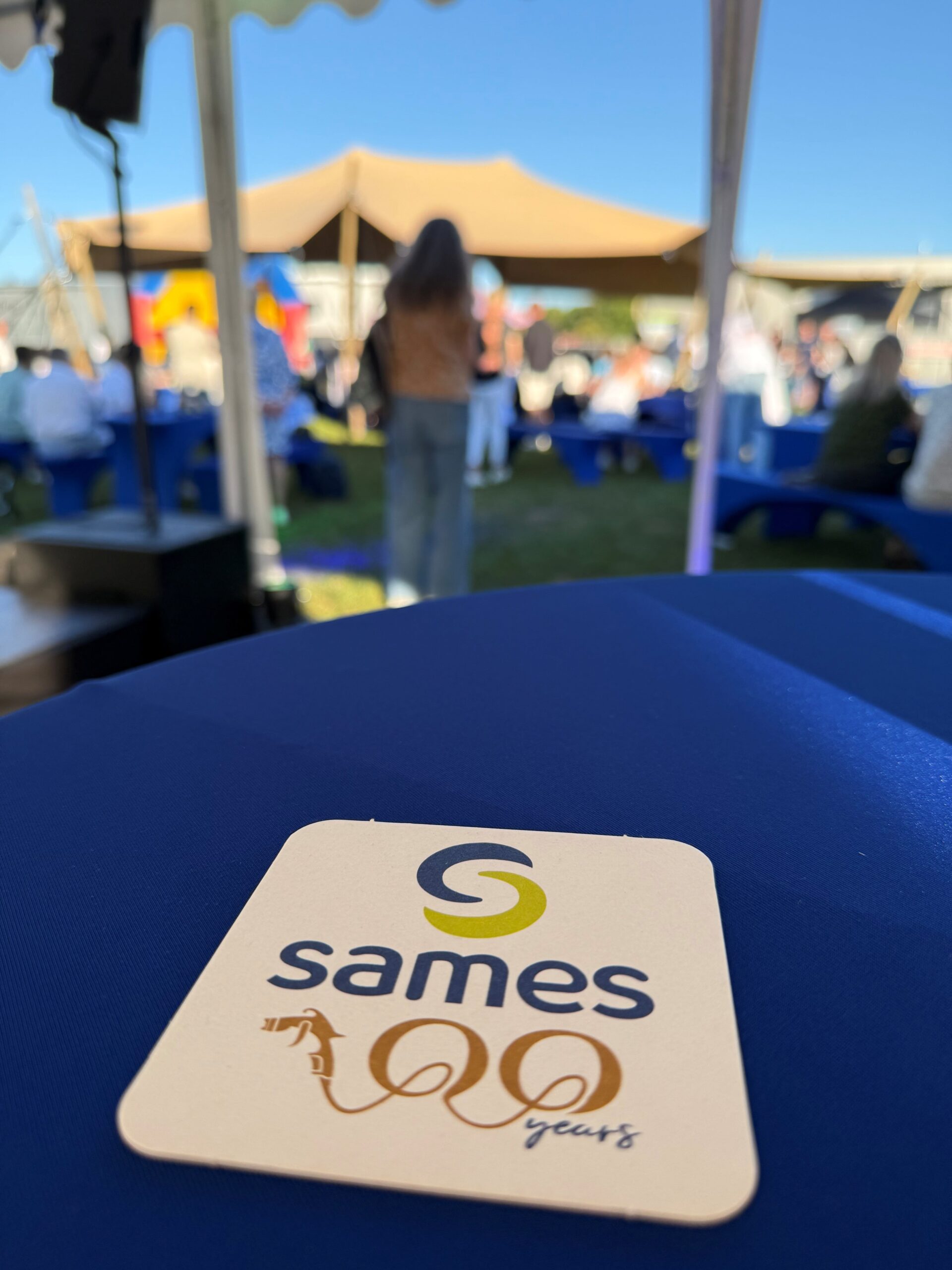 Firmenfeier DJ NRW sorgt für Musik & Stimmung auf Ihrer Firmenfeier