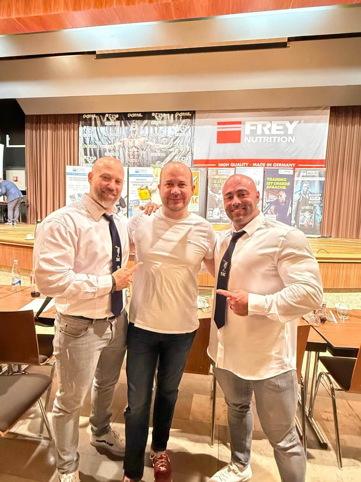 DJ Chris mit NAC Germany Jury-Mitgliedern Andre Schönherr und Yannick Schott